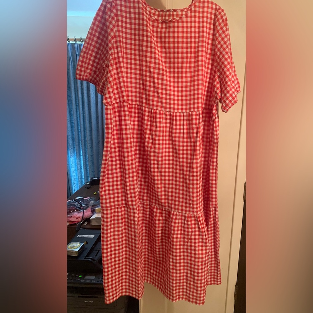 ❤️❤️BEAUTIFUL PLIS SIZE 4XL RED & WHITE GINGHAM PULLOVER DRESS!❤️❤️